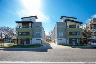 1615 Harlan St in Lakewood, CO - Building Photo - Building Photo