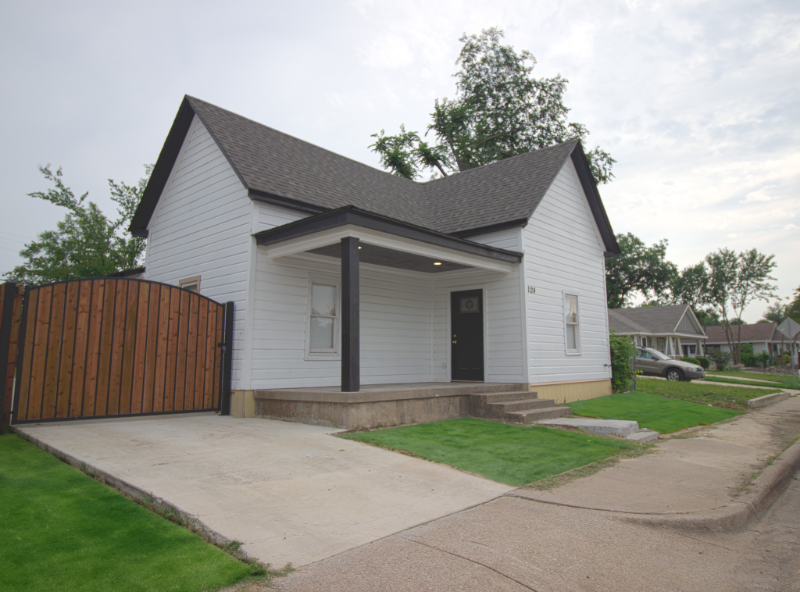 1124 E Hattie St in Fort Worth, TX - Building Photo