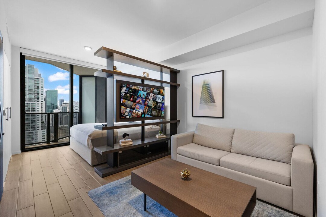 398 NE 5th St in Miami, FL - Building Photo