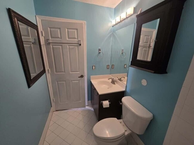 3516 Briar Bay Blvd, Unit 203 in Royal Palm Beach, FL - Foto de edificio - Building Photo