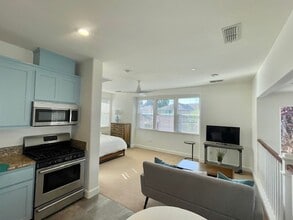 1119 Channing Way, Unit A in Napa, CA - Building Photo - Building Photo