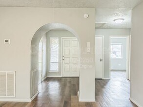 11823 Bee Ln in Houston, TX - Building Photo - Building Photo