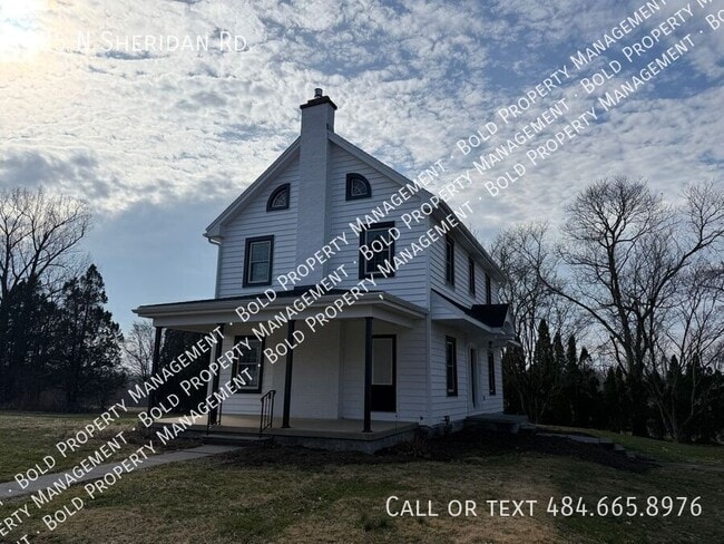 135 N Sheridan Rd in Newmanstown, PA - Building Photo - Building Photo