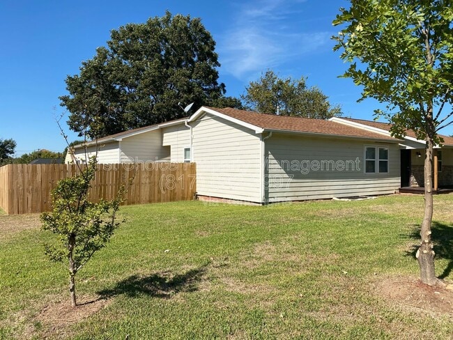 6600 Herbert Rd in Colleyville, TX - Building Photo - Building Photo