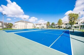 17580 NW 67th Pl in Hialeah, FL - Building Photo - Building Photo