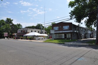 1900 Princeton Ave in Lawrenceville, NJ - Foto de edificio - Building Photo