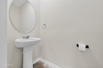 54 Bella Oaks Dr in Port Orange, FL - Building Photo - Building Photo