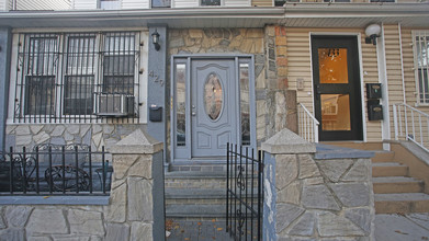 429 Milford St in Brooklyn, NY - Building Photo - Building Photo