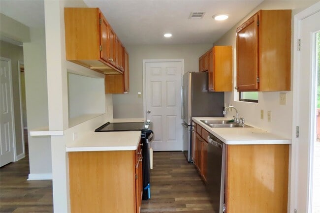 property at 31311 Walnut Creek Rd