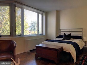 2800 Wisconsin Ave NW-Unit -301 in Washington, DC - Building Photo - Building Photo