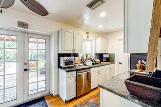 1826 Thomas St in Hollywood, FL - Building Photo - Building Photo