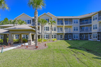 Las Palmas Senior Apartments in Palm Coast, FL - Building Photo - Building Photo