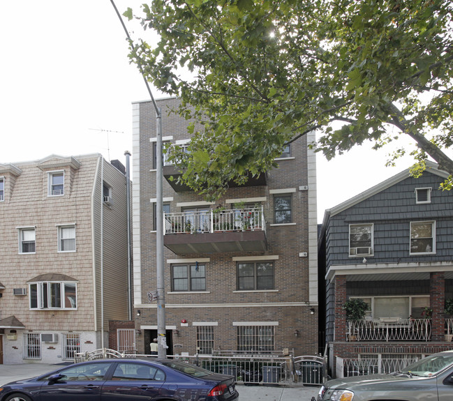 226 Ainslie St in Brooklyn, NY - Building Photo - Building Photo