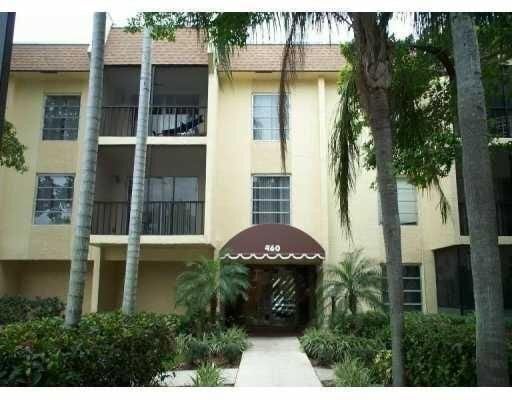 450 NW 20th St, Unit 209