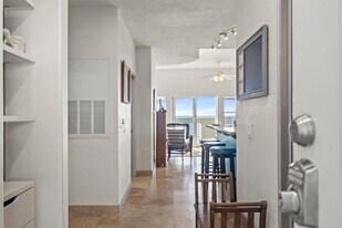 9420 Seawall Blvd in Galveston, TX - Building Photo