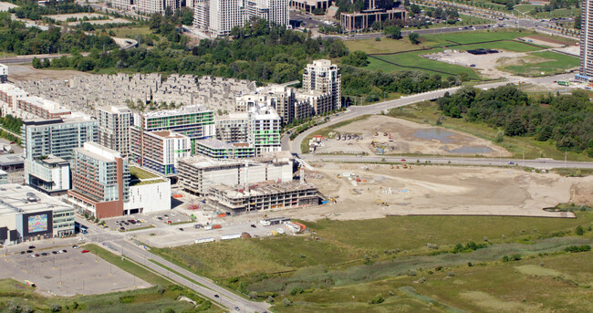 Gallery House Tower 2 in Markham, ON - Building Photo - Building Photo