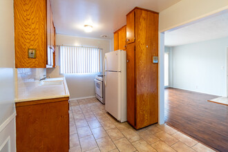 3888 Potomac Ave in Los Angeles, CA - Building Photo - Building Photo