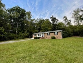 1936 Ashmore Ave in Chattanooga, TN - Foto de edificio - Building Photo
