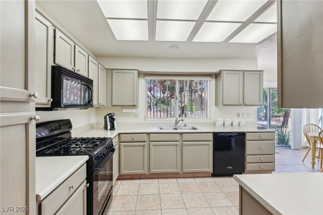 property at 3013 Sungold Dr
