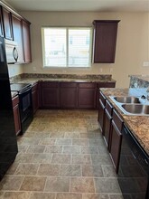 4112 Legend Trail in Heartland, TX - Building Photo - Building Photo