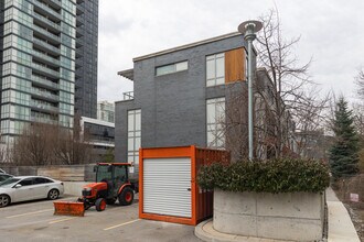 88 Condos (Ei8hty8 Condos) in Toronto, ON - Building Photo - Building Photo