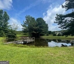 205 Tom Fletcher Rd in Carrollton, GA - Foto de edificio - Building Photo