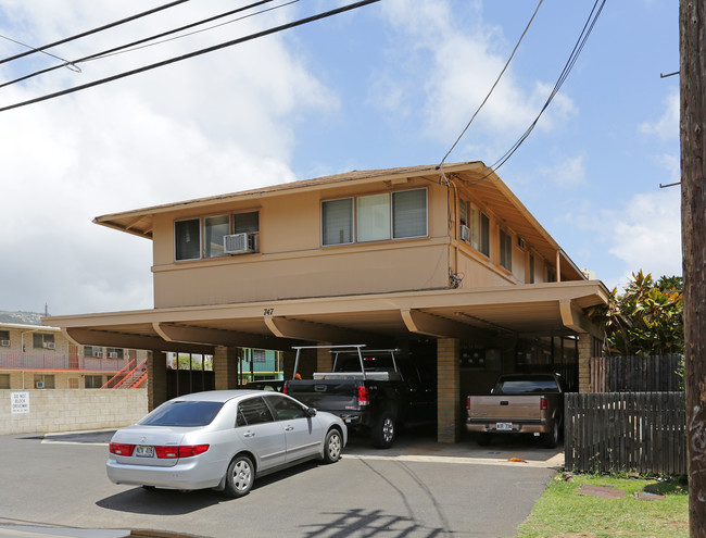 747 Hausten St in Honolulu, HI - Building Photo - Building Photo