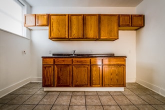 8000 S Ellis Ave in Chicago, IL - Building Photo - Building Photo