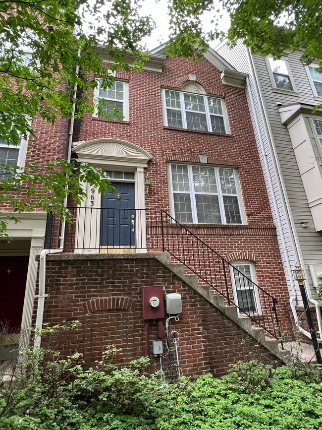 property at 9631 Athens Pl