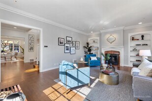 230 Magellan Ave in San Francisco, CA - Building Photo