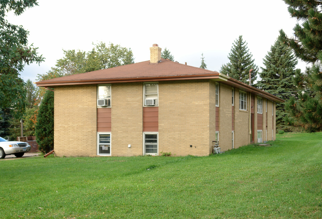 3601 Maryland Ave N in New Hope, MN - Building Photo