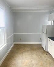 9 Sherman St in Newport, RI - Foto de edificio - Building Photo