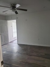 3118 Memel St-Unit -Unit B R in Houston, TX - Building Photo - Building Photo