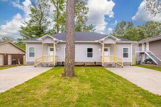 5703 Valley Dr in Little Rock, AR - Building Photo - Building Photo