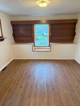 360 N 11th St, Unit 360 in Newark, OH - Building Photo - Building Photo