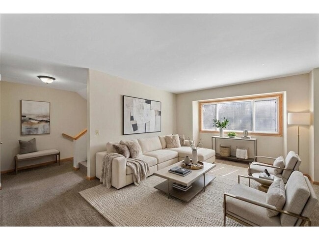 property at 304 Pondridge Cir