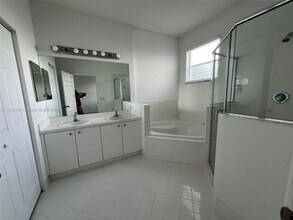 9363 SW 219th St in Cutler Bay, FL - Building Photo - Building Photo