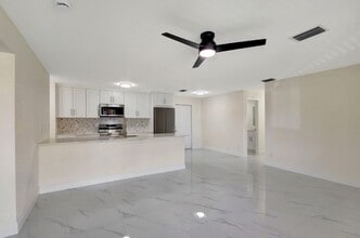 2016 Avenue S in West Palm Beach, FL - Building Photo - Building Photo