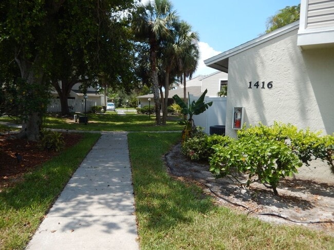 1416 SW 50th St in Cape Coral, FL - Building Photo - Building Photo