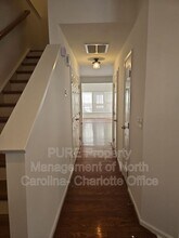 3048 Misty Harbor Cir in Cramerton, NC - Foto de edificio - Building Photo