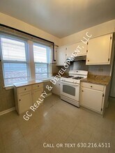 4626 N Kenneth Ave in Chicago, IL - Building Photo - Building Photo