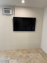 8979 Shoreham Dr, Unit A in West Hollywood, CA - Building Photo - Building Photo