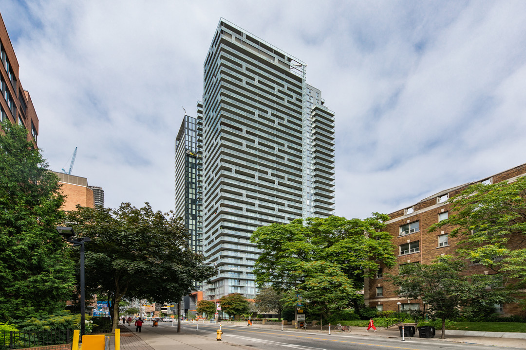 50 at Wellesley Station in Toronto, ON - Building Photo