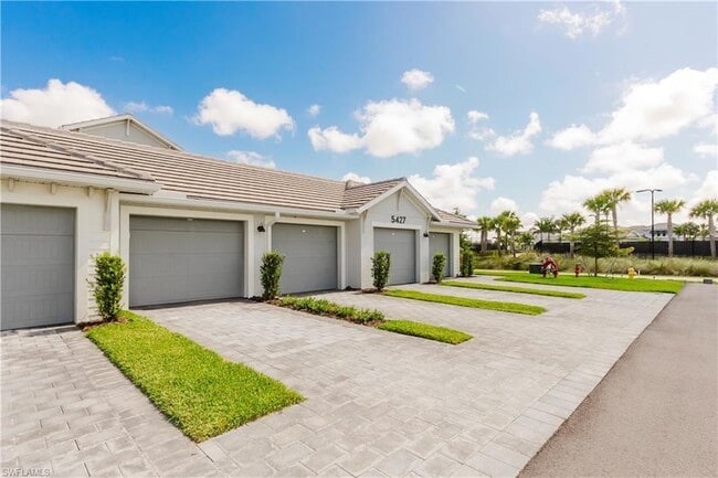 property at 5427 Double Eagle Cir