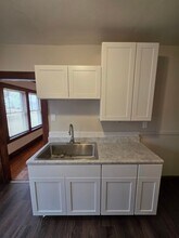 1321 Parmele St-Unit -1N in Rockford, IL - Building Photo - Building Photo