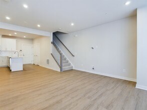 43801 Middleway Ter in Ashburn, VA - Building Photo - Building Photo