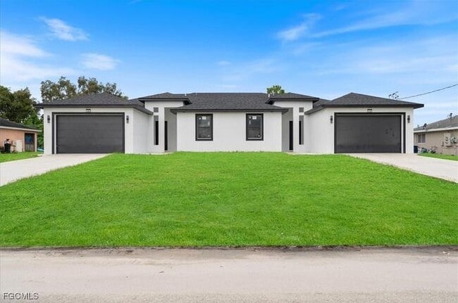 134 Harold Ave S in Lehigh Acres, FL - Building Photo - Building Photo