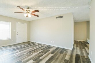 2636 E Cactus Rd in Phoenix, AZ - Building Photo - Building Photo