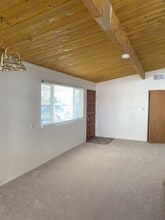 11299 Weber Ave in Moreno Valley, CA - Foto de edificio - Building Photo