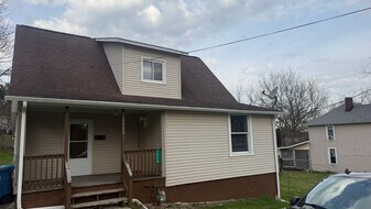 1924 Prospect St in New Castle, PA - Building Photo